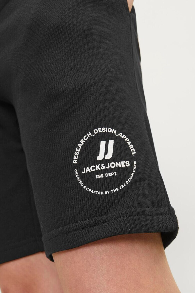 Jack & Jones Спортни бермуди слим Swift с еластична талия - Pepit.bg