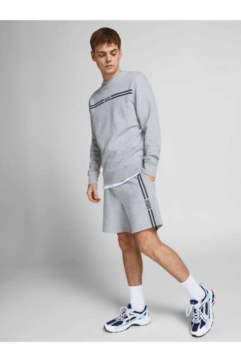 Jack&Jones Jack & Jones Суитшърт и къс панталон с контрасти - Pepit.bg