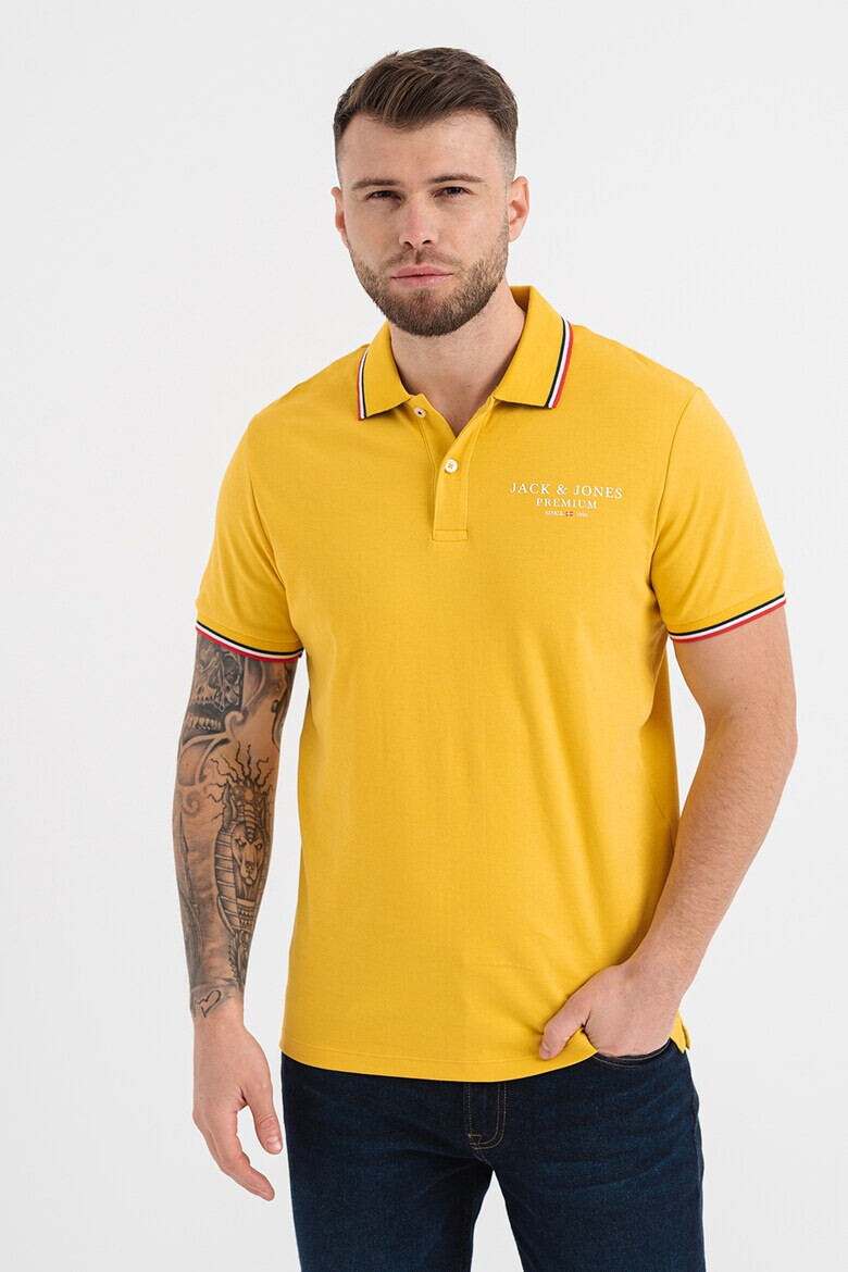 Jack & Jones Тениска Bluaston с яка - Pepit.bg