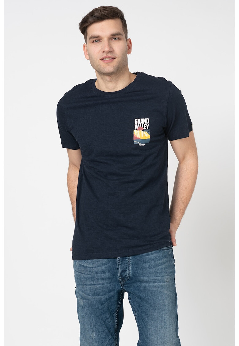 Jack&Jones Тениска Souvenir по тялото - Pepit.bg