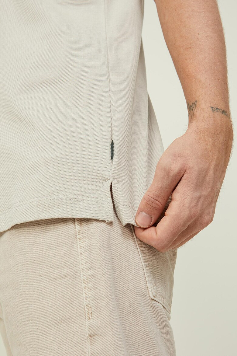Jack & Jones Тениска Structure с яка и къс цип - Pepit.bg