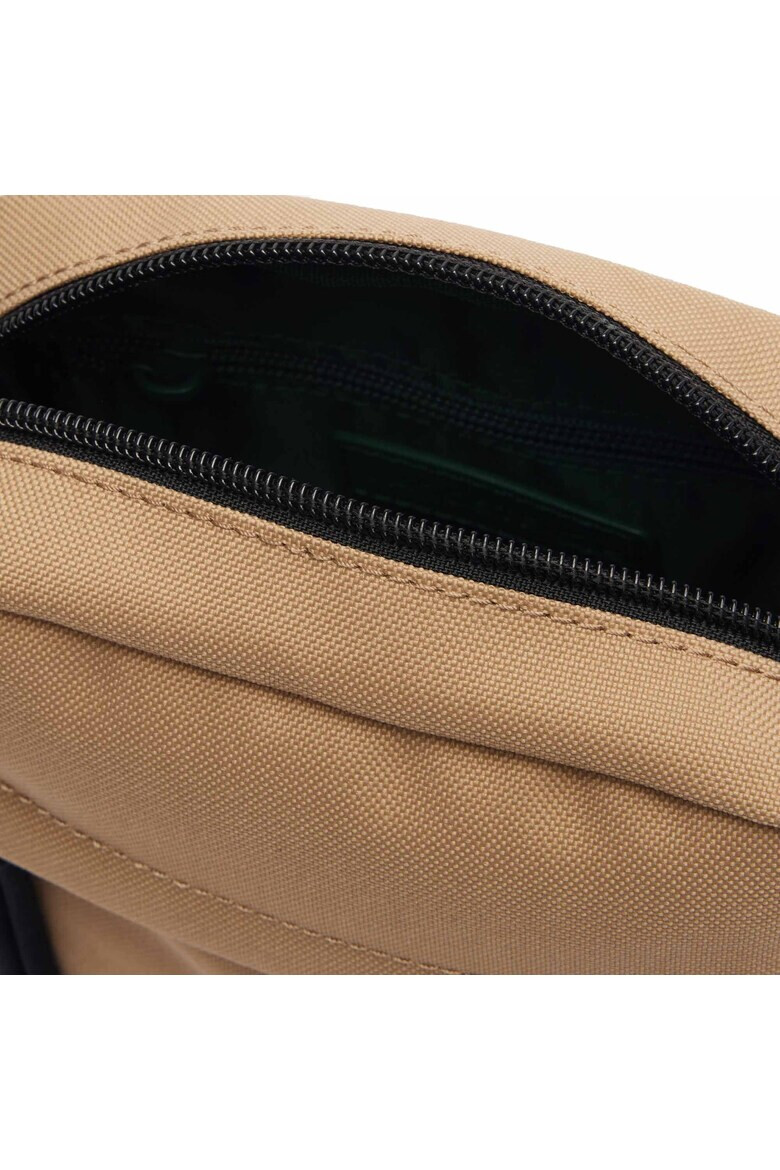 Lacoste Чанта Neocroc с преден джоб - Pepit.bg