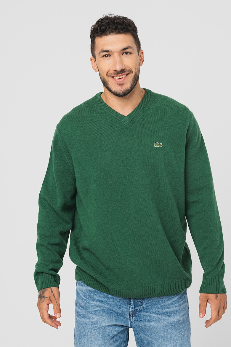 Lacoste Вълнен пуловер с шпиц - Pepit.bg