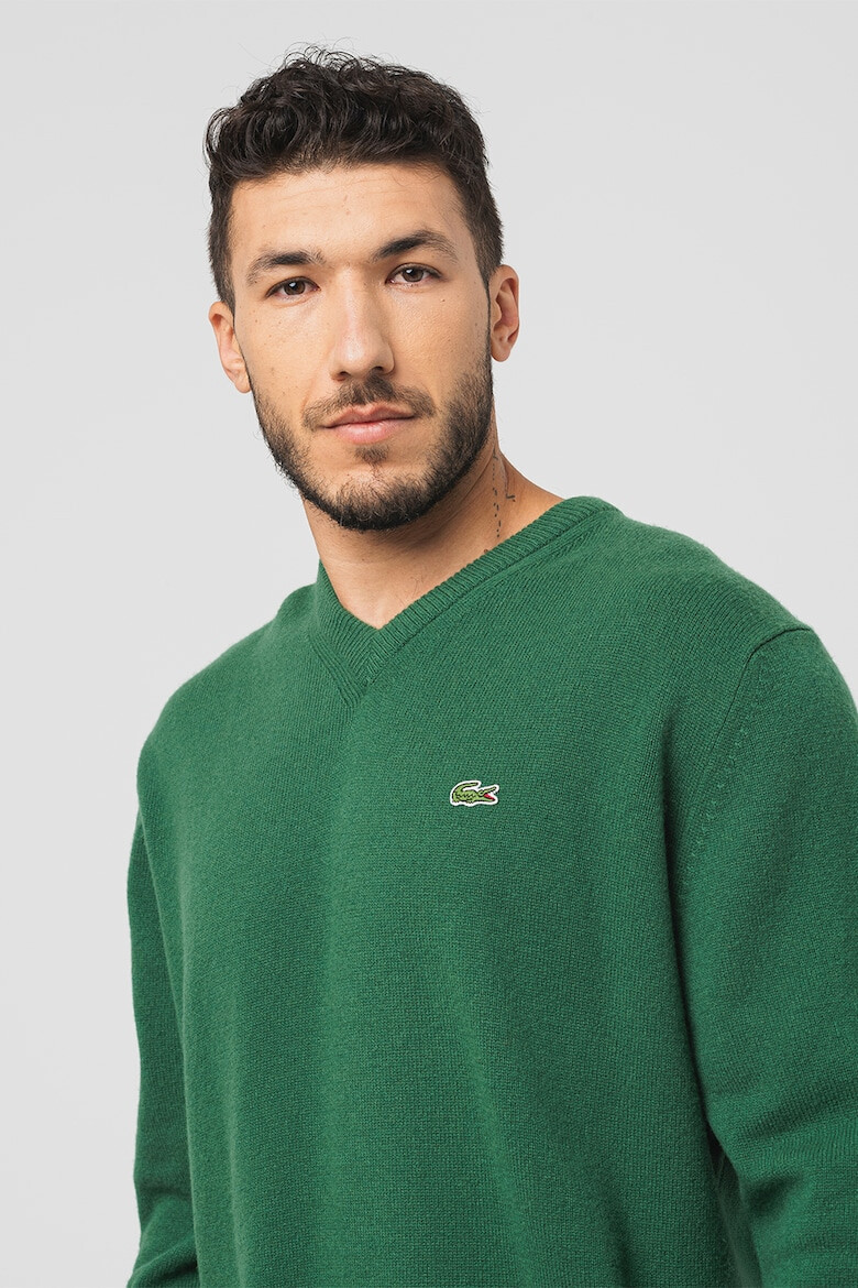 Lacoste Вълнен пуловер с шпиц - Pepit.bg