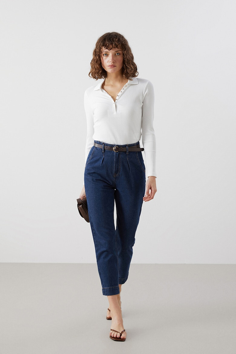 LC WAIKIKI Скъсени дънки Mom Fit - Pepit.bg