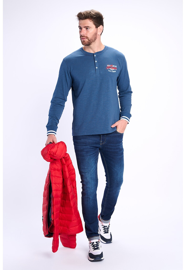 Lee Cooper Блуза с деколте Henley и бродирано лого - Pepit.bg