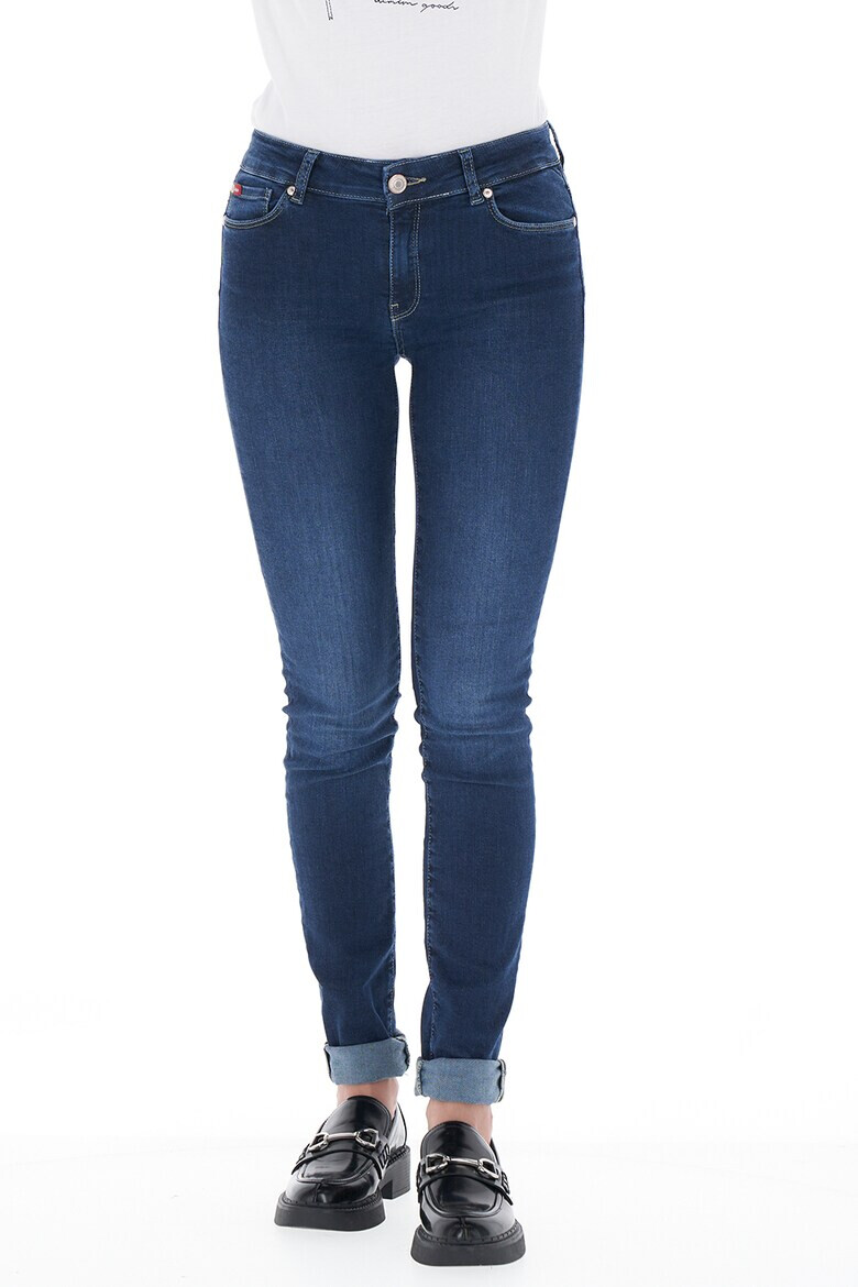 Lee Cooper Дънки по тялото - Pepit.bg