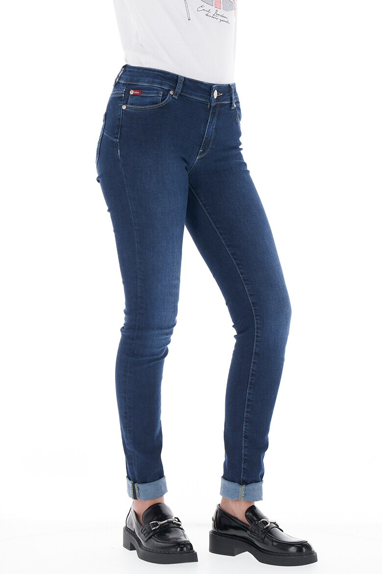 Lee Cooper Дънки по тялото - Pepit.bg
