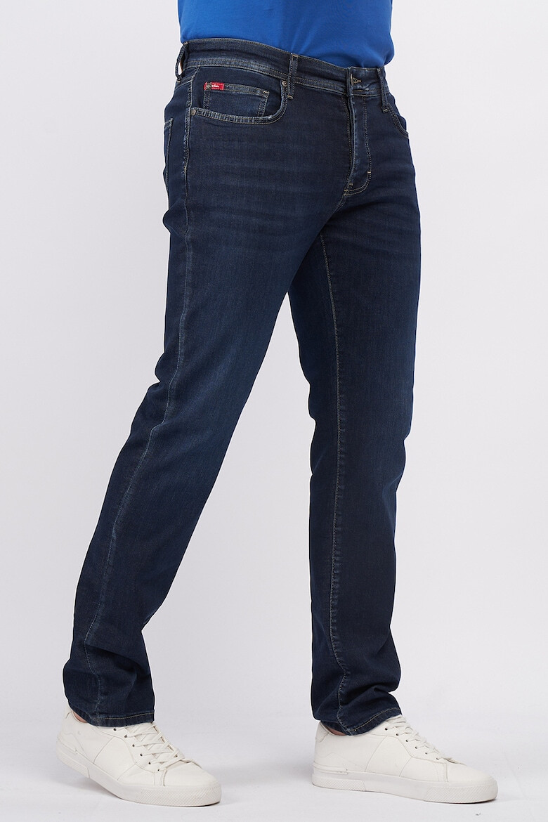 Lee Cooper Дънки по тялото - Pepit.bg