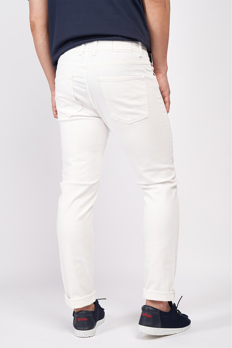 Lee Cooper Дънки по тялото - Pepit.bg