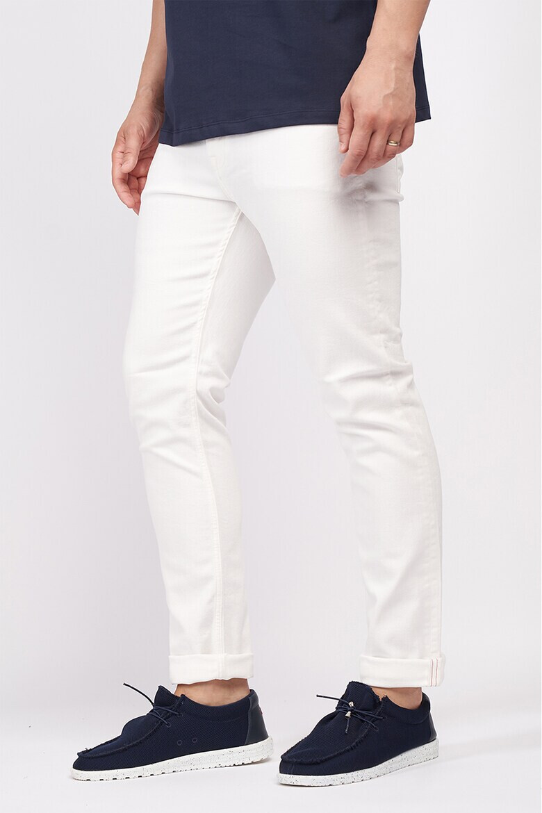 Lee Cooper Дънки по тялото - Pepit.bg