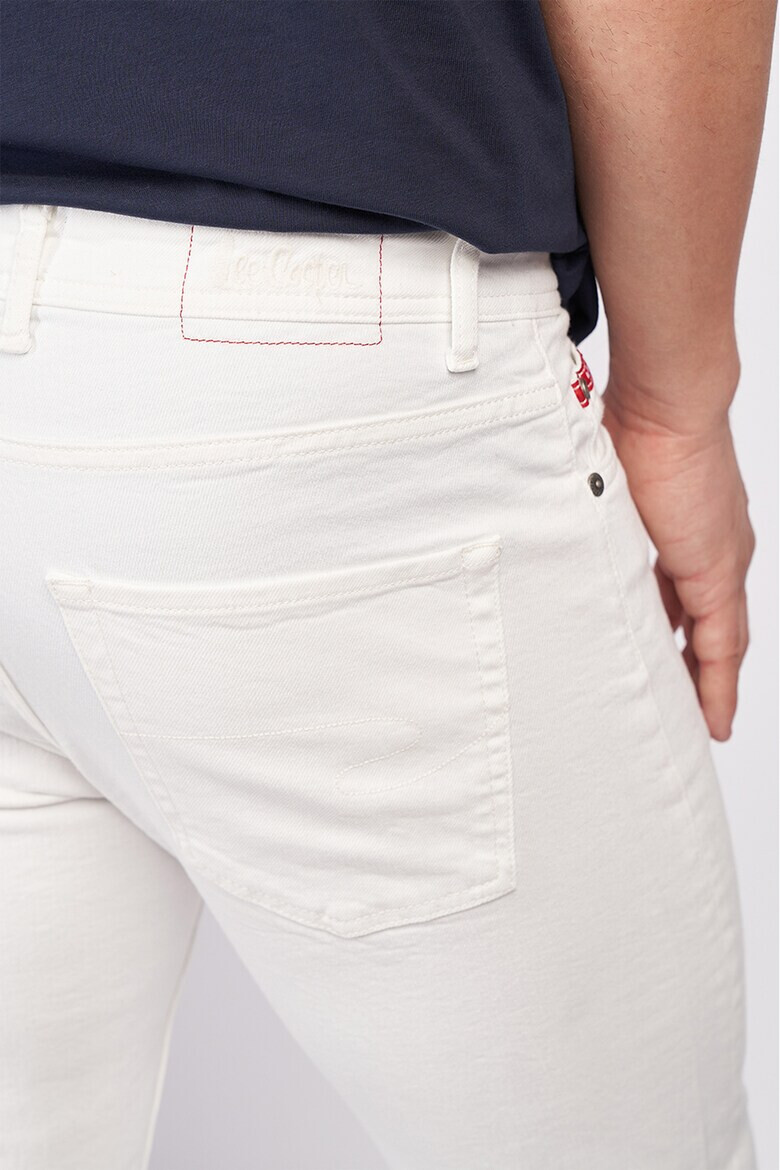 Lee Cooper Дънки по тялото - Pepit.bg