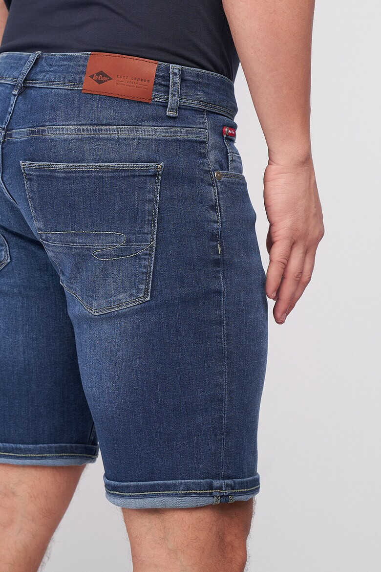 Lee Cooper Дънкови бермуди по тялото - Pepit.bg