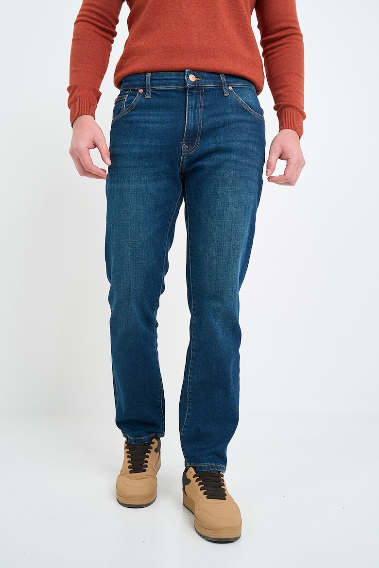 Lee Cooper Прави дънки - Pepit.bg