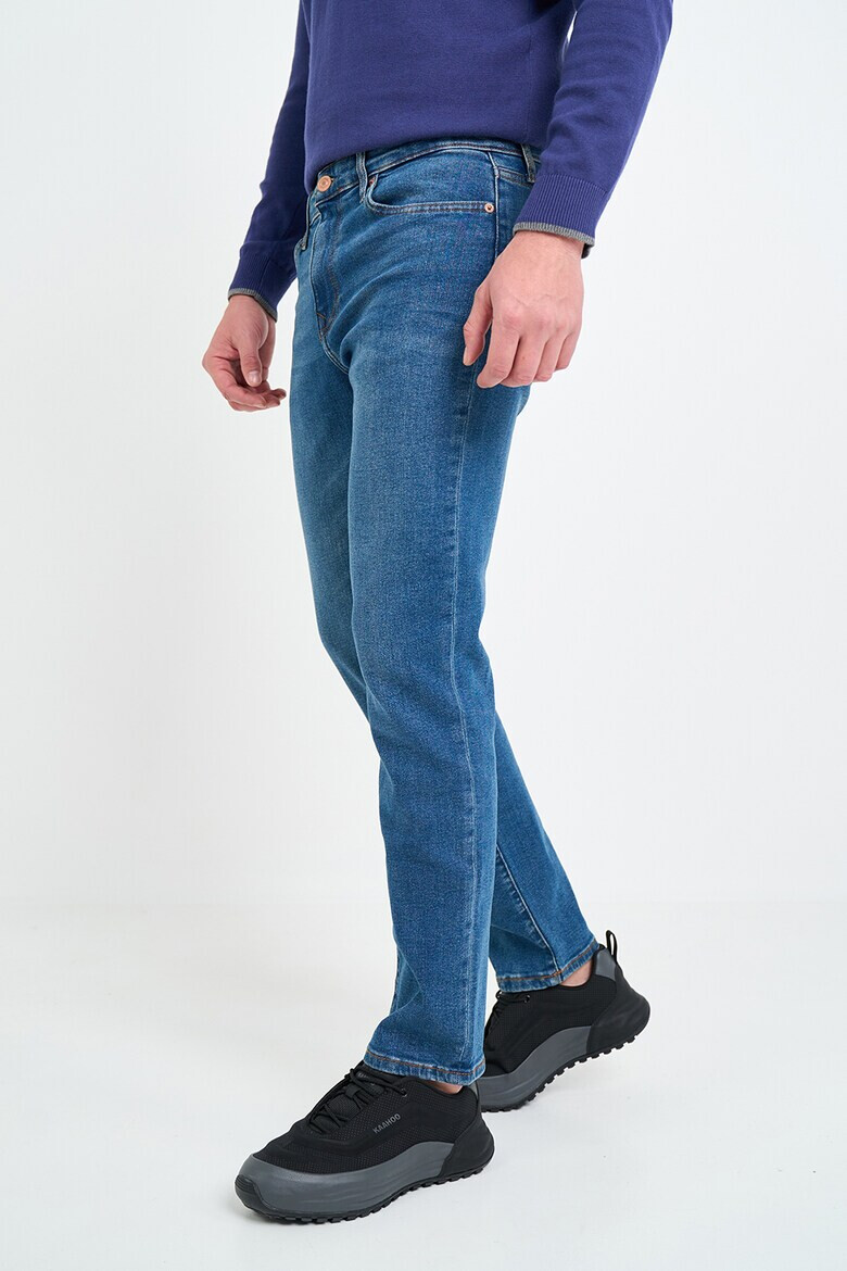 Lee Cooper Прави дънки - Pepit.bg