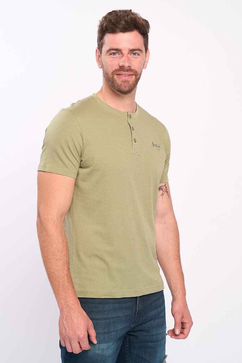 Lee Cooper Тениска с деколте Henley и лого - Pepit.bg