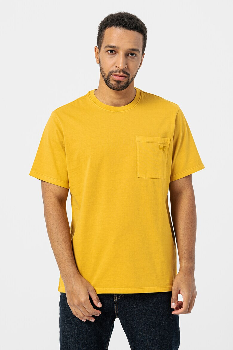 Levi's Тениска Easy с джоб на гърдите - Pepit.bg