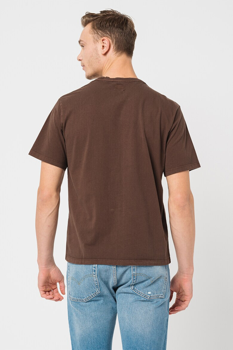 Levi's Тениска Easy с джоб на гърдите - Pepit.bg