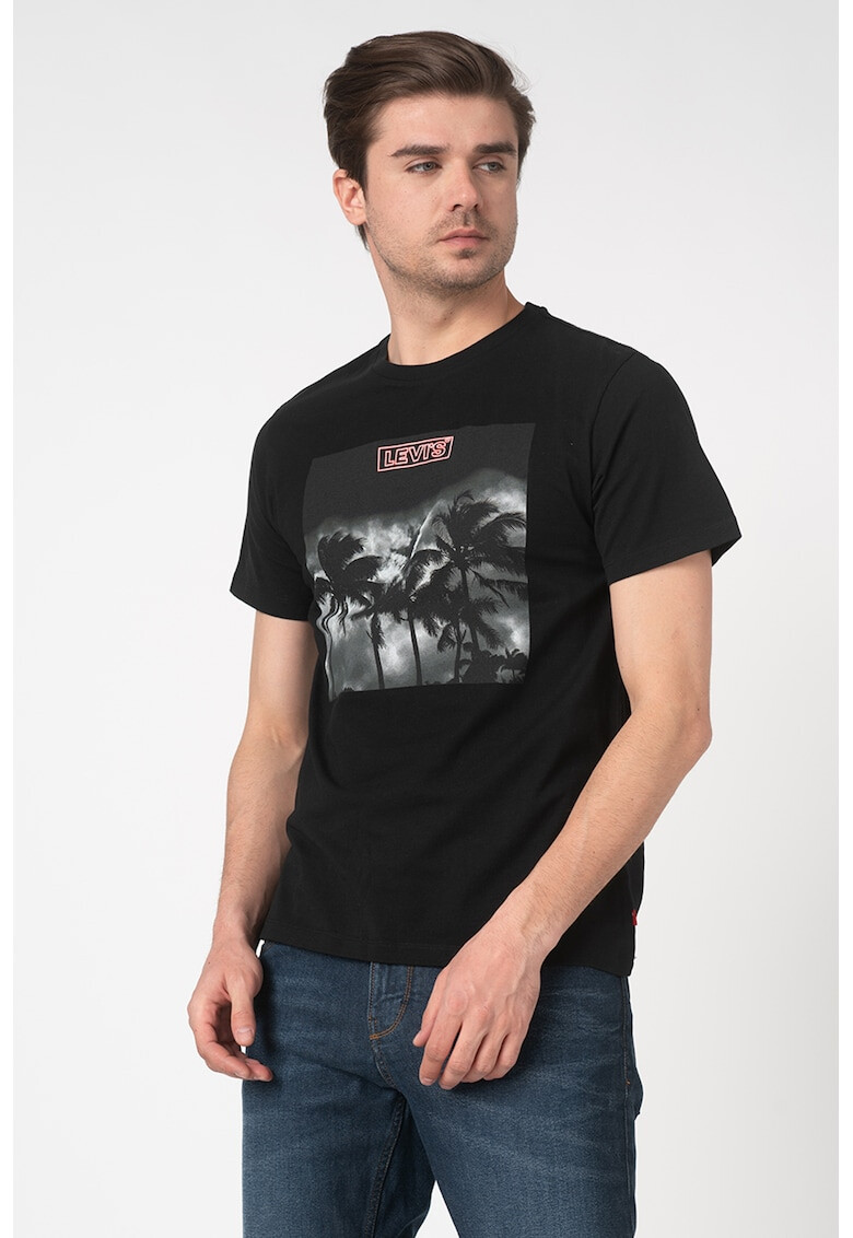Levi's ТЕниска с овално деколте - Pepit.bg