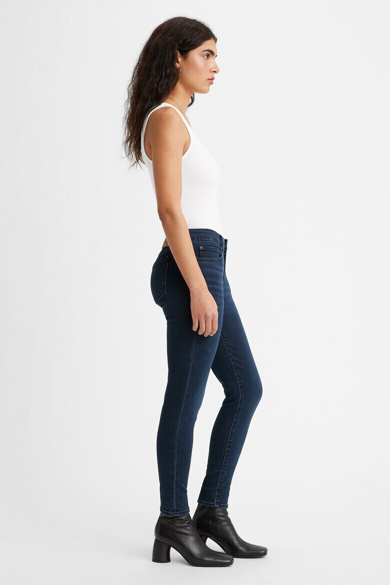Levis Дънки 711 по тялото - Pepit.bg
