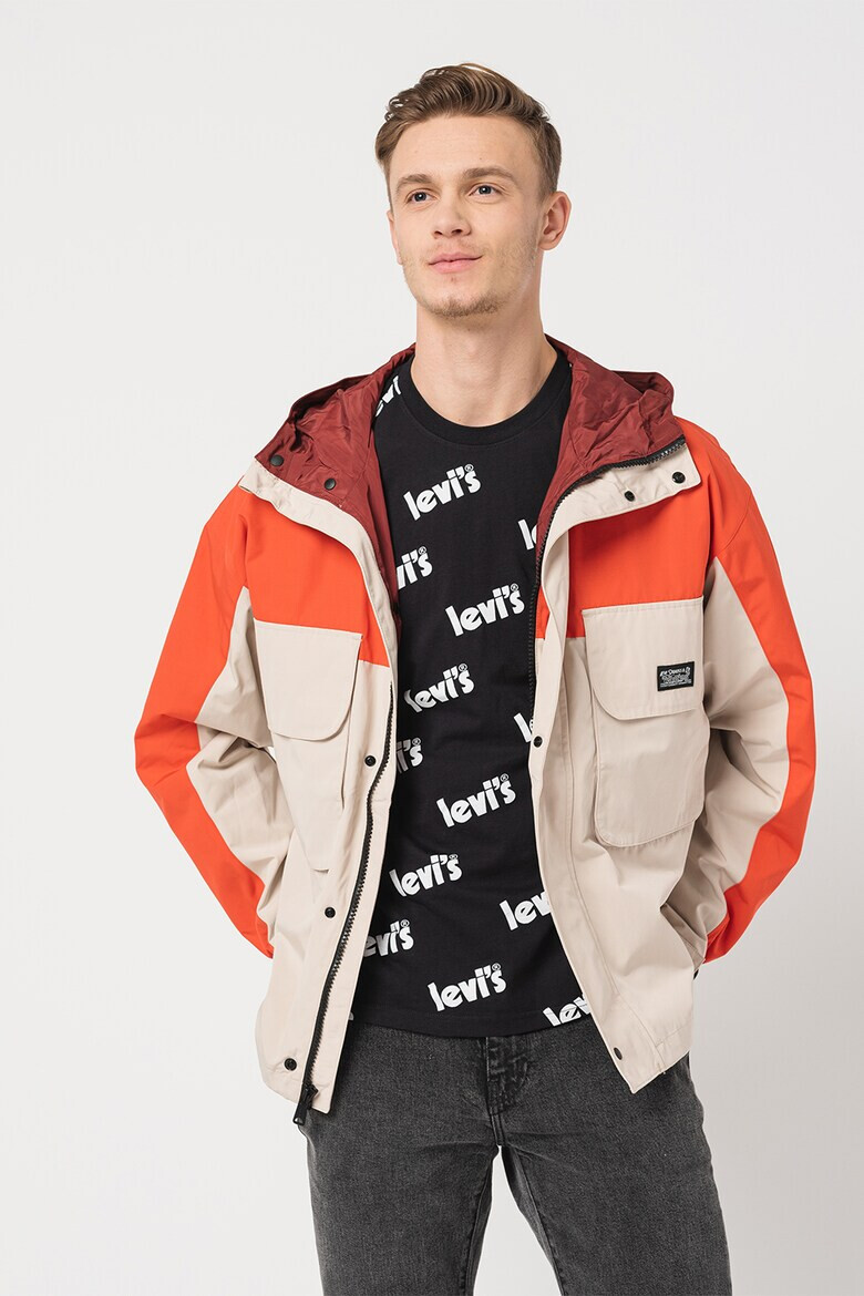 Levis Яке с качулка и джобове с капаче - Pepit.bg