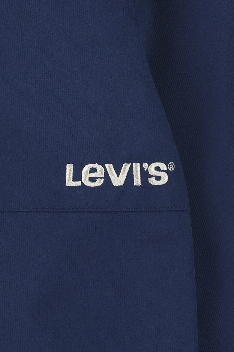 Levis Яке с качулка и лого - Pepit.bg