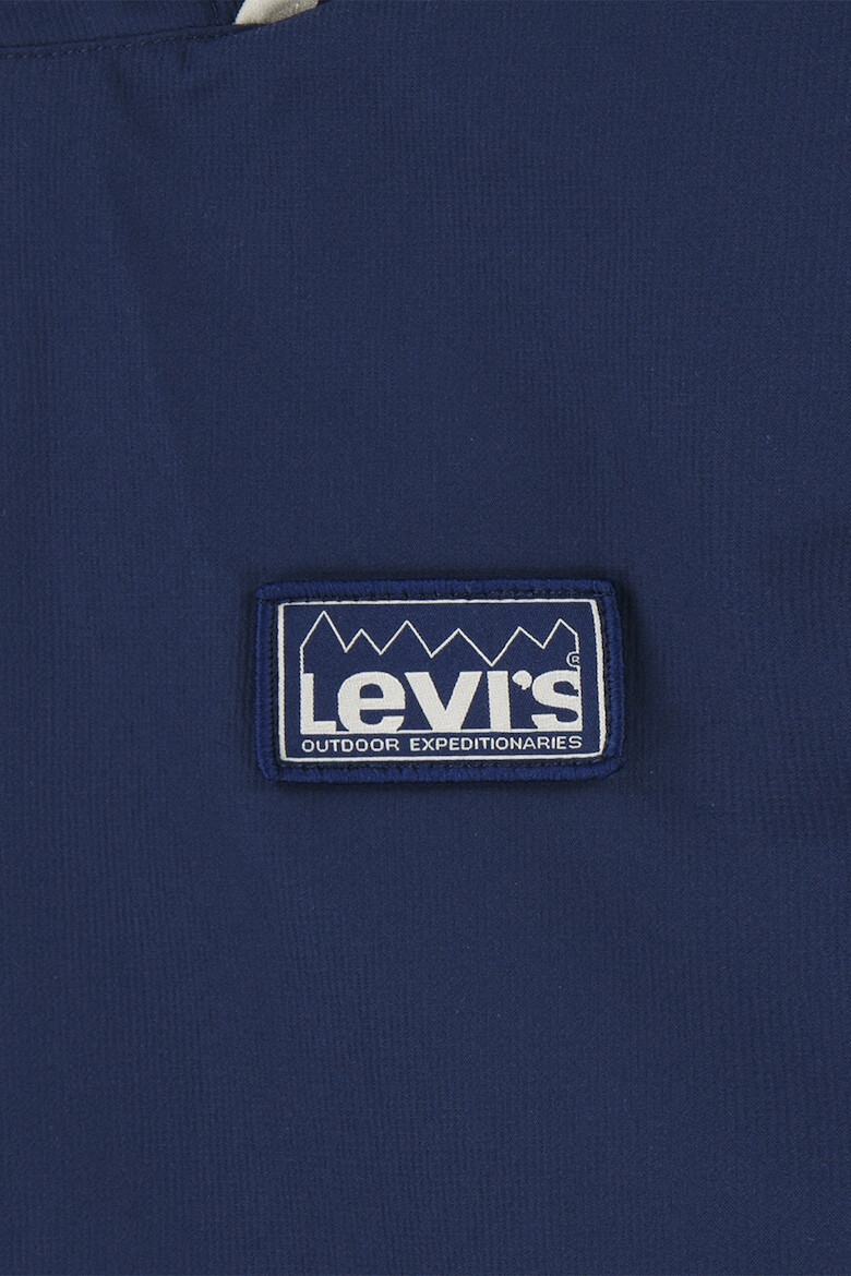 Levis Яке с качулка и лого - Pepit.bg