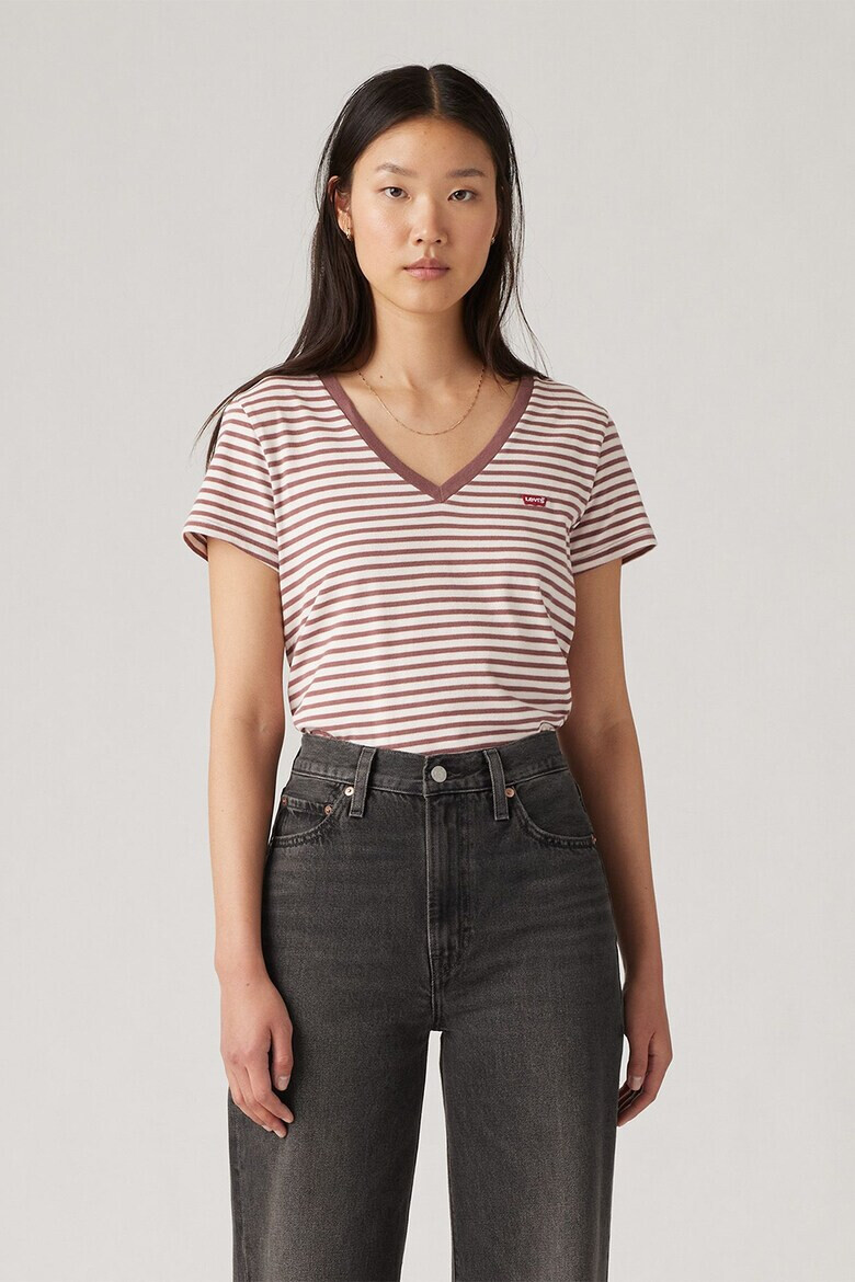Levis Памучна тениска с шпиц - Pepit.bg