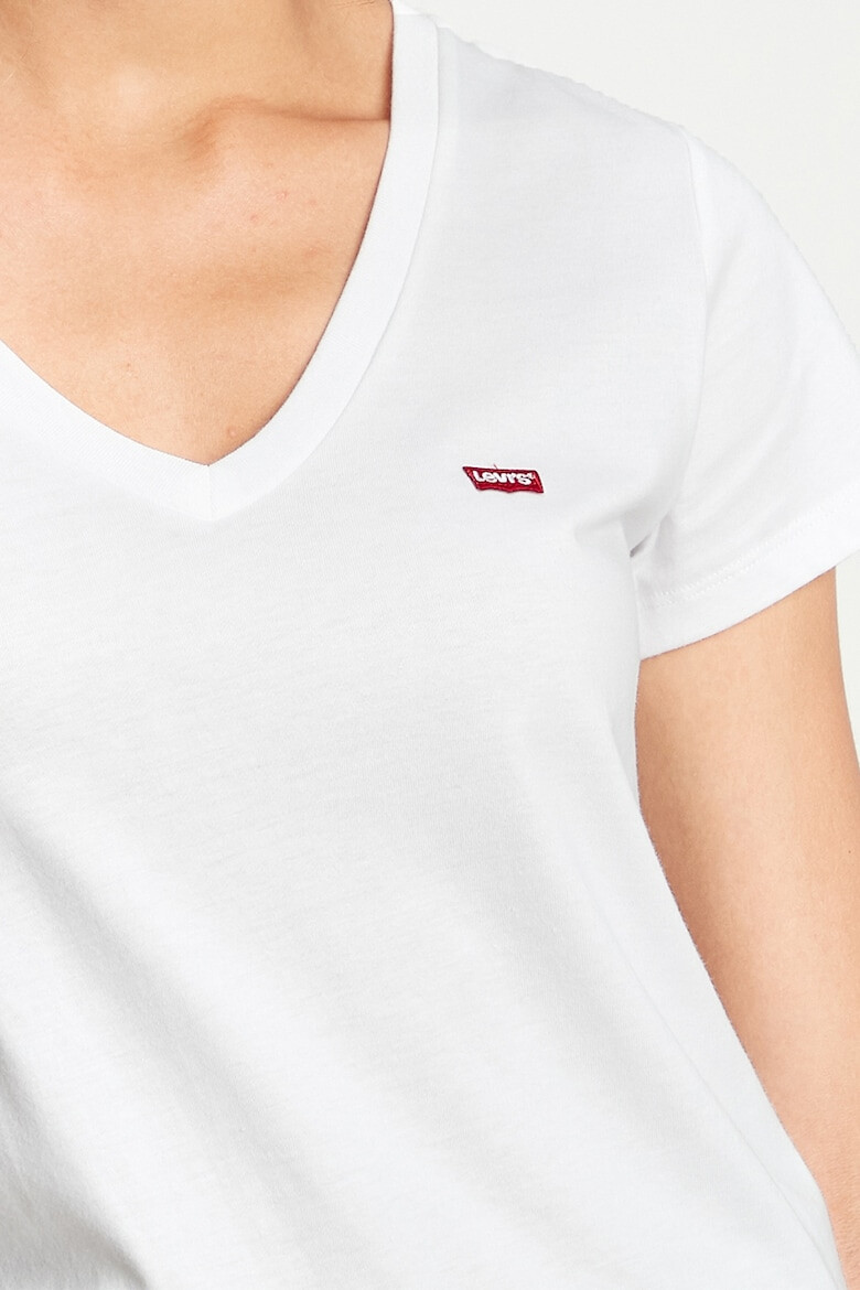 Levis Памучна тениска с шпиц - Pepit.bg