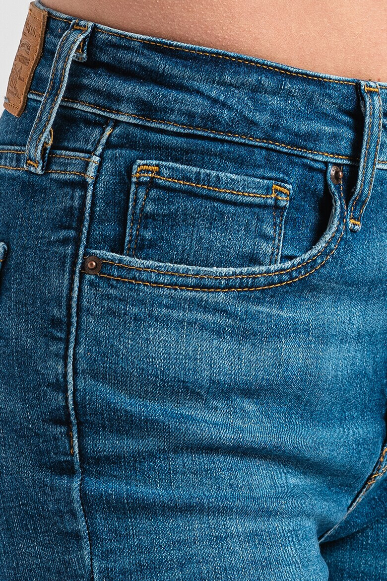 Levis Прилепнали дънки 721 с протрити зони - Pepit.bg
