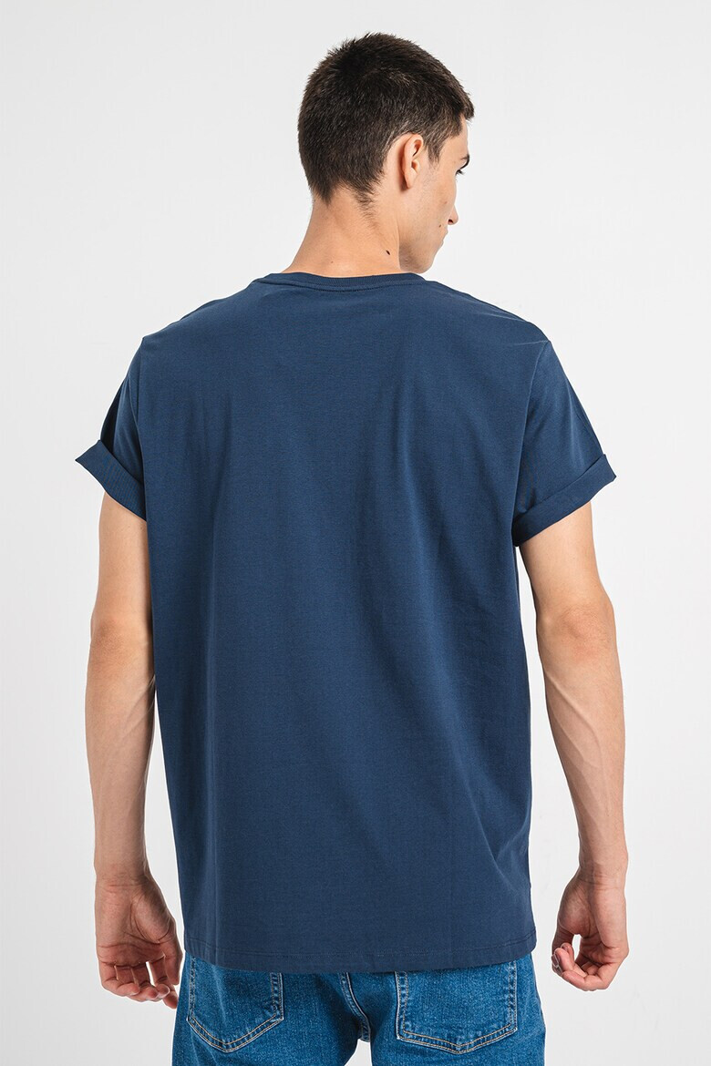 Levis Тениска с овално деколте - Pepit.bg