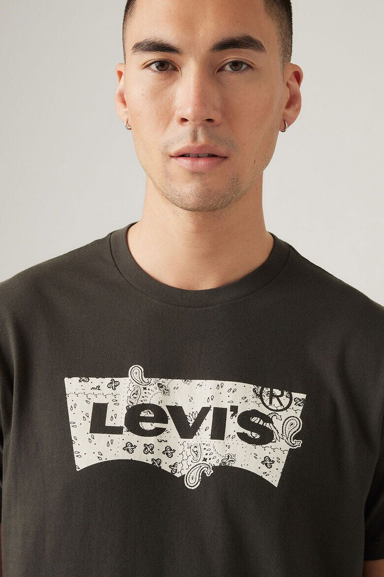 Levis Тениска от памук с овално деколте - Pepit.bg