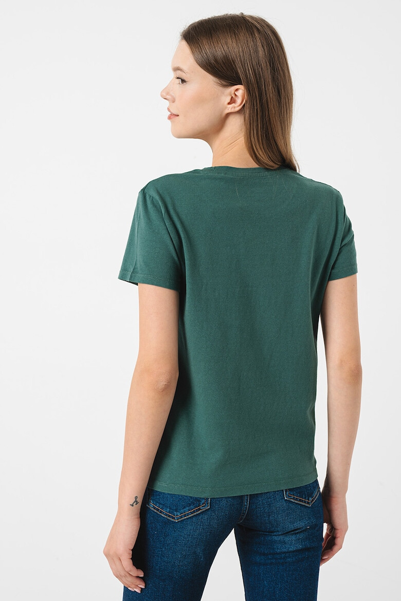 Levis Тениска с овално деколте и лого - Pepit.bg