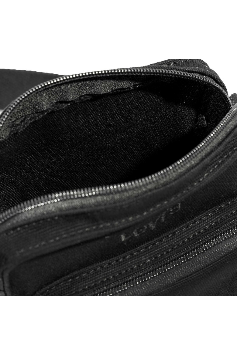 Levi's Унисекс чанта с преден джоб - Pepit.bg