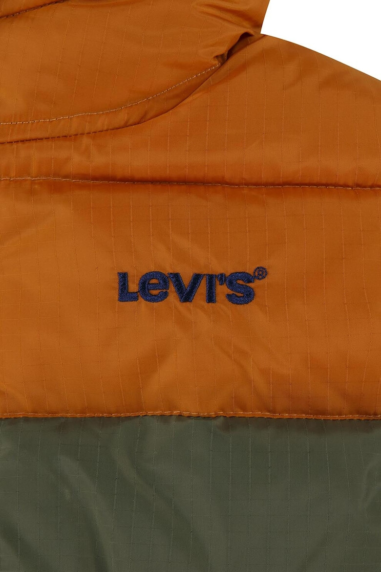 Levi's Зимно яке с качулка и цветен блок - Pepit.bg