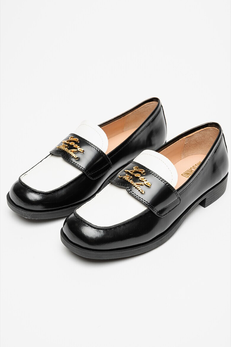 Love Moschino Кожени мокасини с контрастен панел - Бял/Черен - Pepit.bg