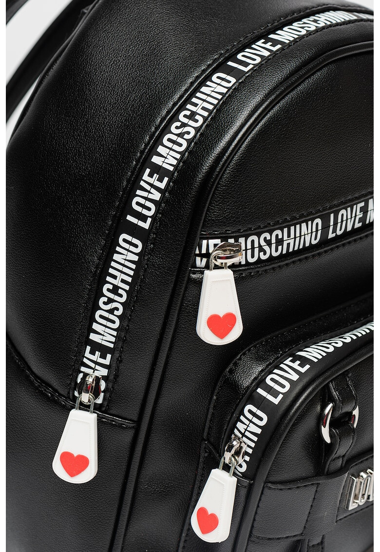 Love Moschino Раница от еко кожа с метално лого - Pepit.bg