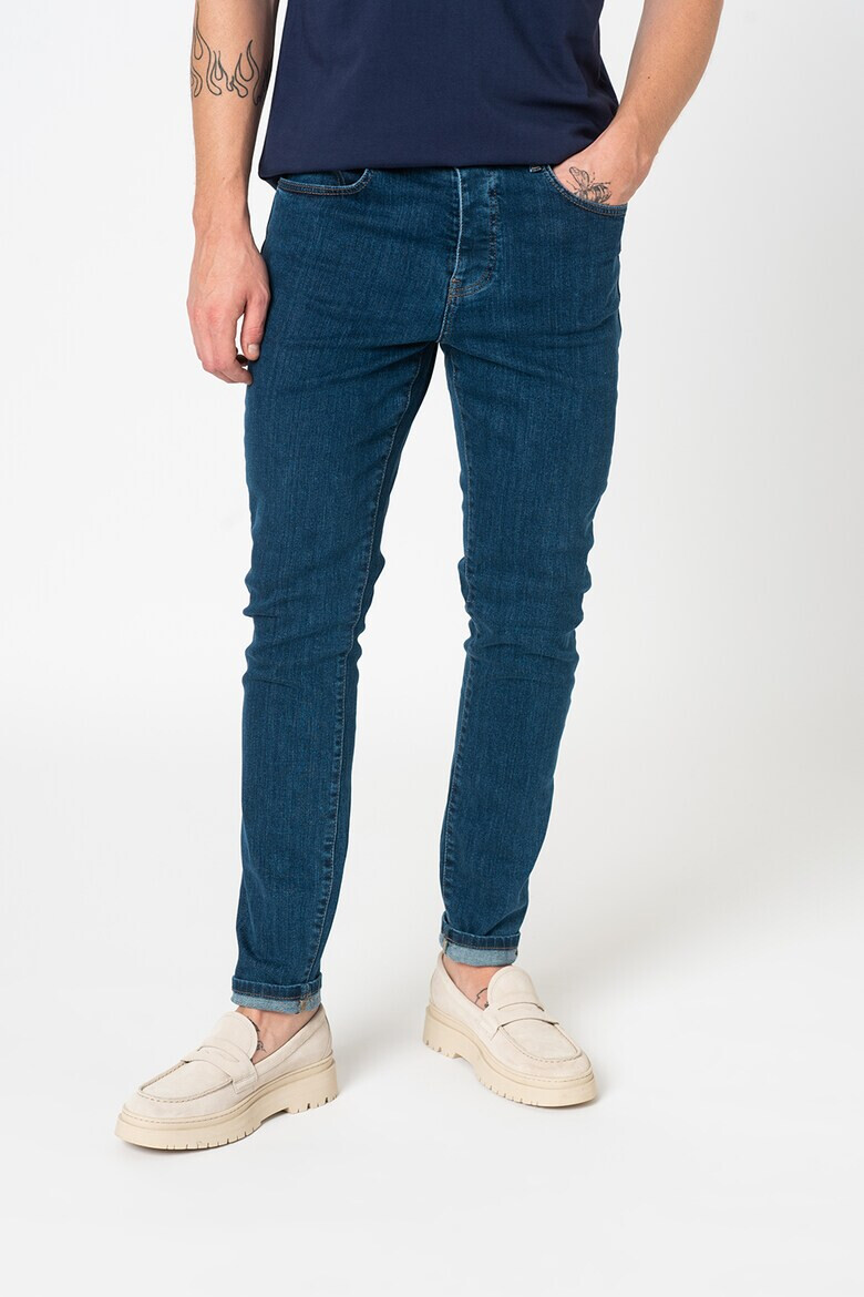 Lyle & Scott Дънки по тялото - Pepit.bg