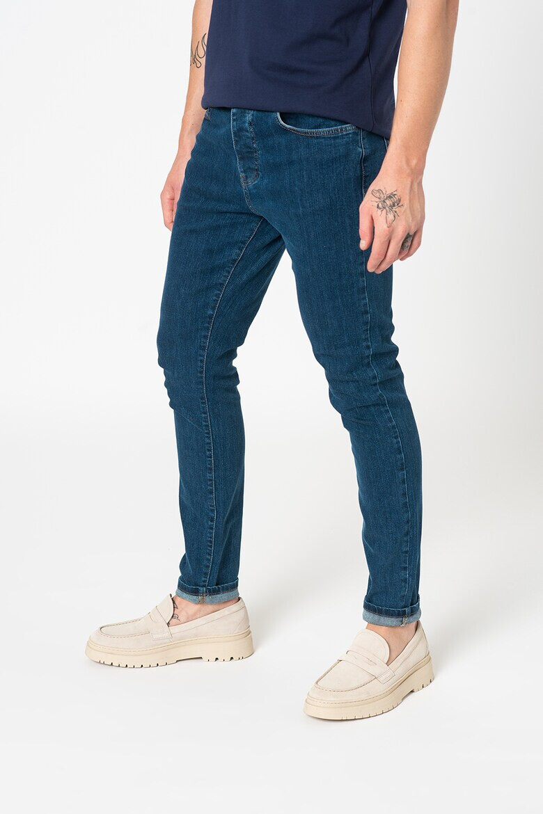 Lyle & Scott Дънки по тялото - Pepit.bg
