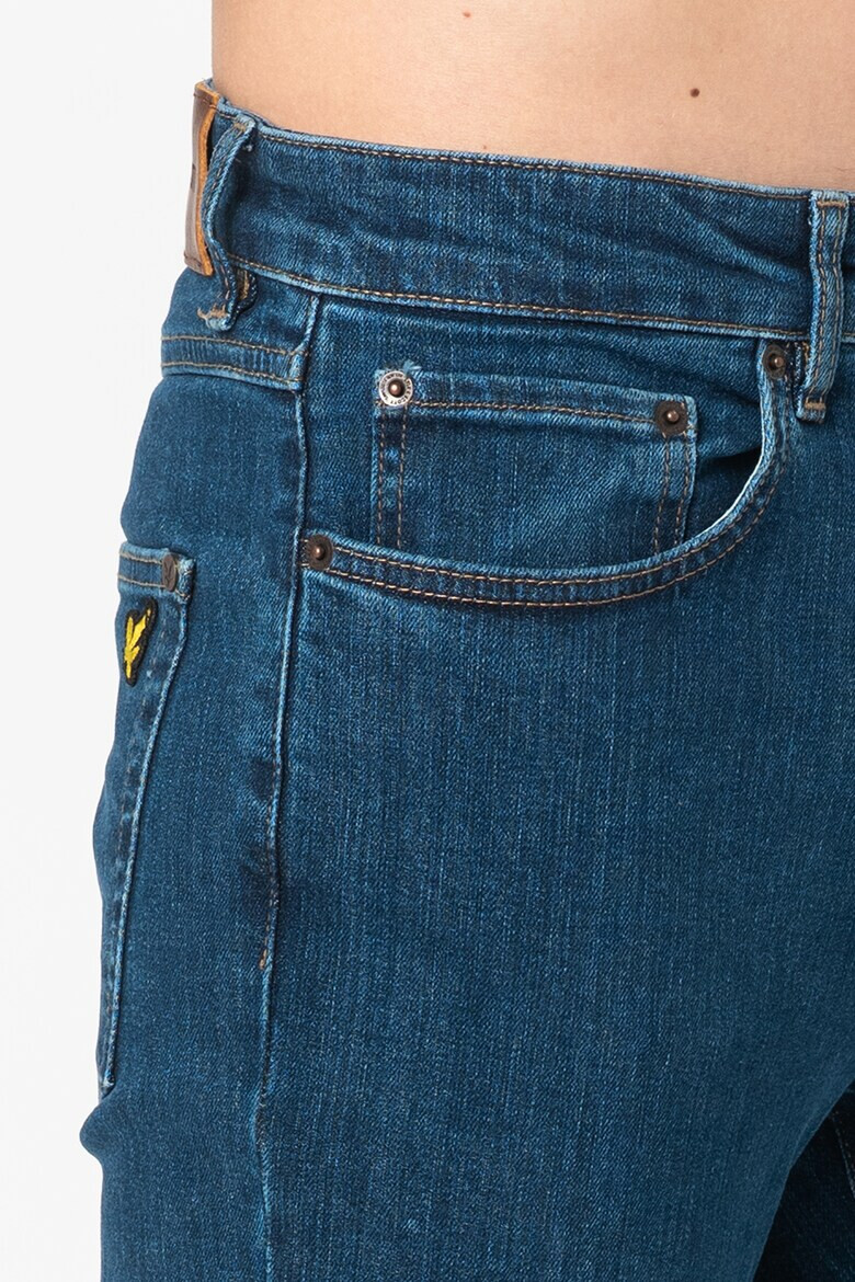 Lyle & Scott Дънки по тялото - Pepit.bg