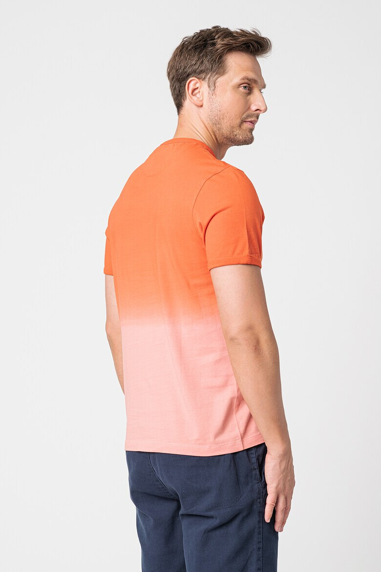 Lyle & Scott Памучна тениска с градиента - Pepit.bg