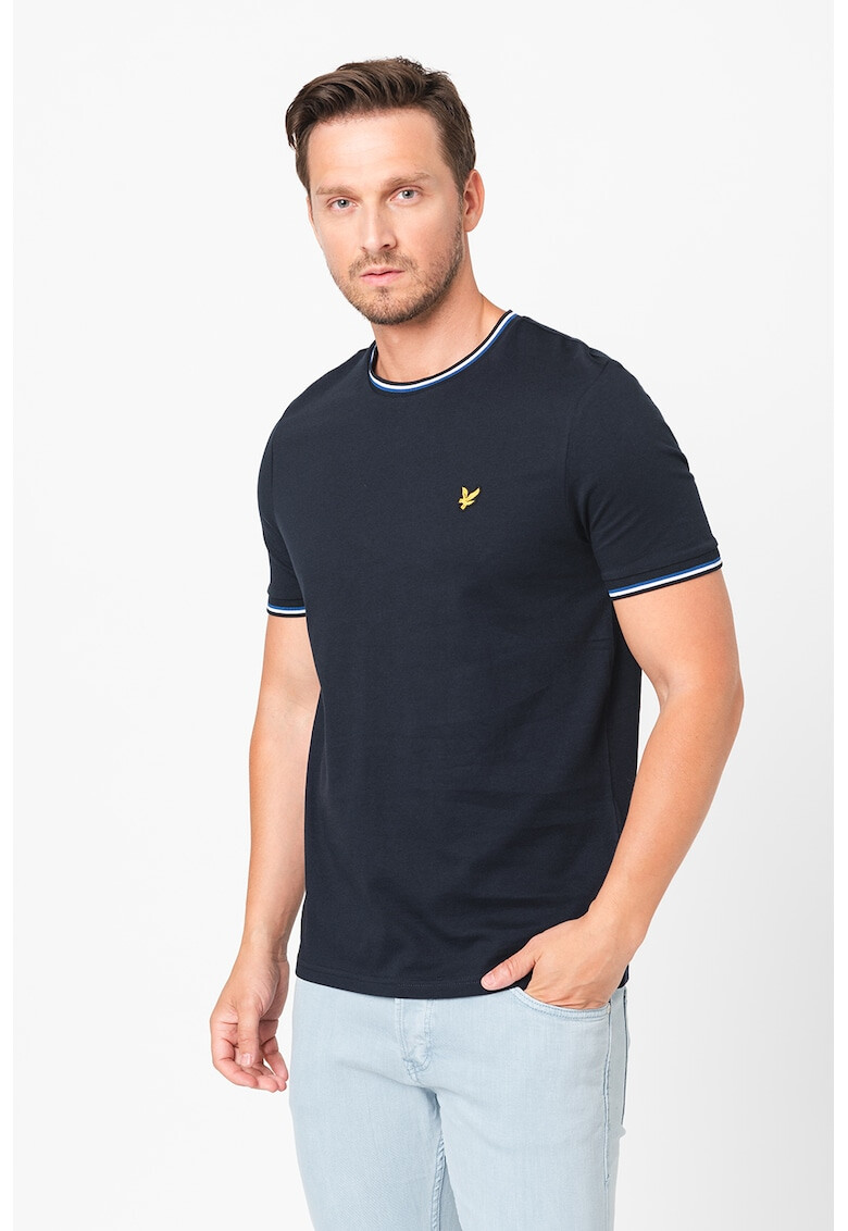 Lyle & Scott Памучна тениска с контрастни подгъви - Pepit.bg