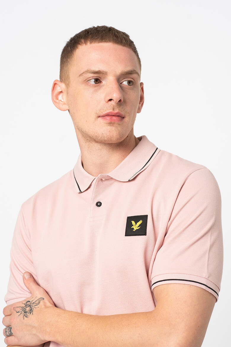 Lyle & Scott Памучна тениска с яка и пике ефект - Pepit.bg