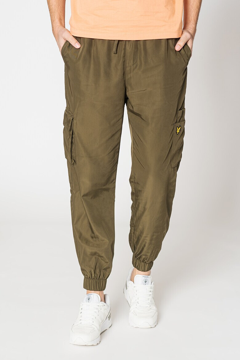 Lyle & Scott Панталон карго с лого - Pepit.bg