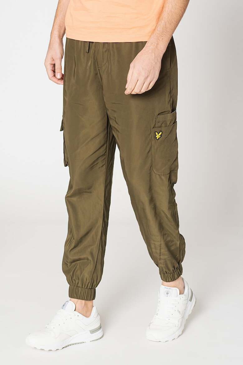 Lyle & Scott Панталон карго с лого - Pepit.bg