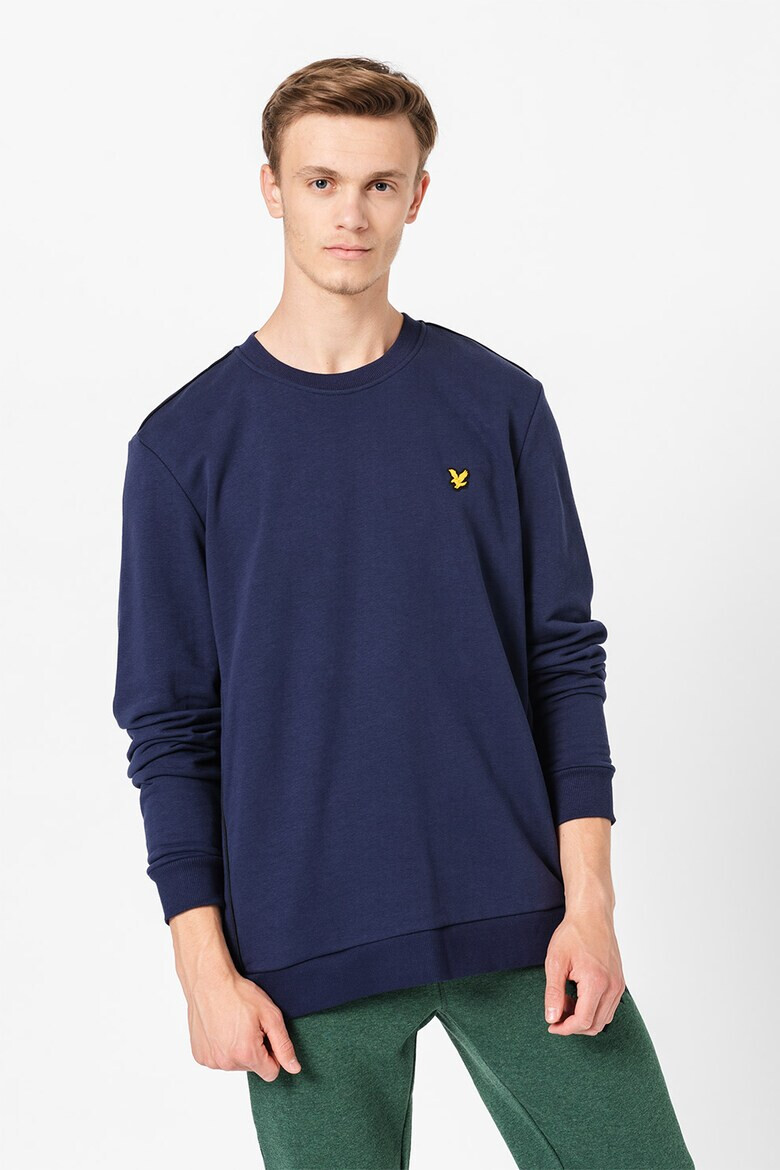 Lyle & Scott Суитшърт с овално деколте и контрасти - Pepit.bg