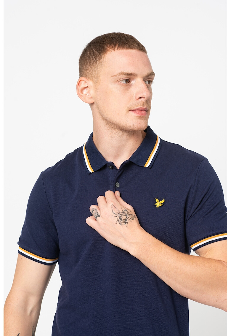 Lyle & Scott Тениска от пике с яка - Pepit.bg