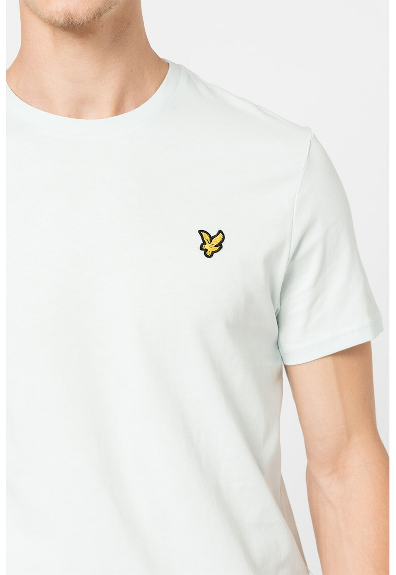 Lyle & Scott Тениска с овално деколте и апликация - Pepit.bg