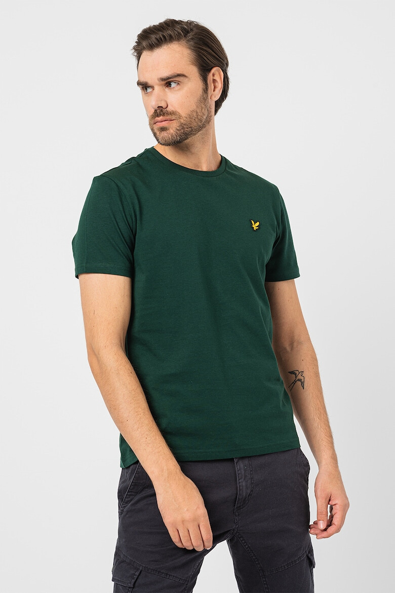 Lyle & Scott Тениска с овално деколте и апликация - Pepit.bg