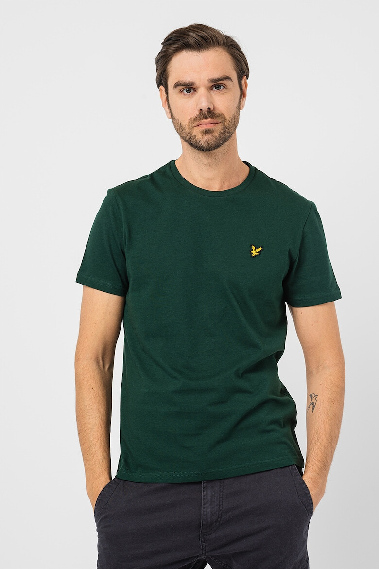 Lyle & Scott Тениска с овално деколте и апликация - Pepit.bg